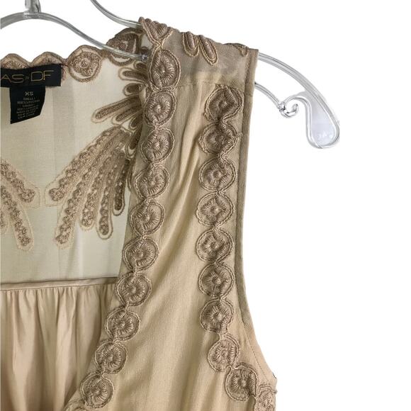 AS by DF Top Womens Size XS Tan Deep V-Neck Sleeveless Embroidered - Picture 5 of 6